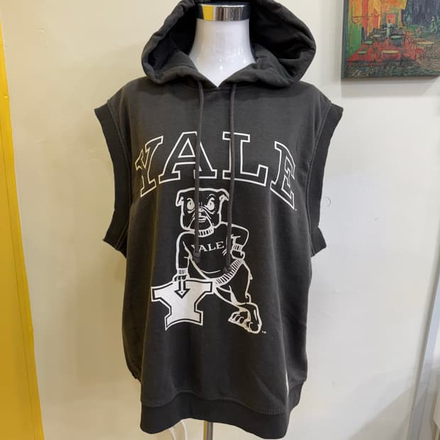 Yale 로고 후드