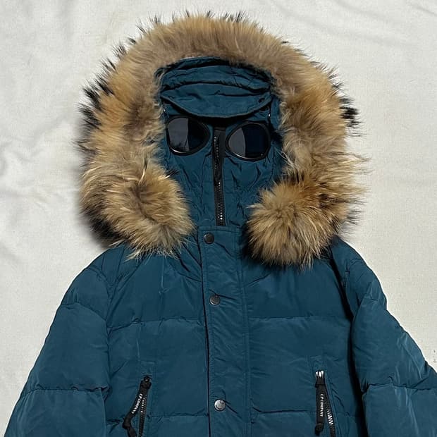 105 C.P.컴퍼니 노르지 덕다운 패딩