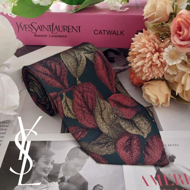 입생로랑 실크 그린 자카드 패턴 넥타이 8.9cm A+등급 K1872
