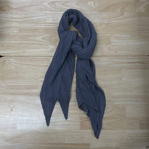 플리츠 플리즈 스카프 그레이