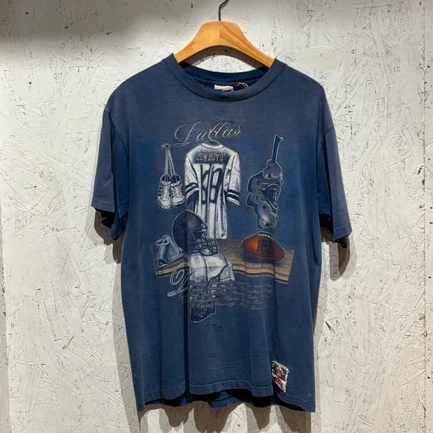 90’s vintage tee