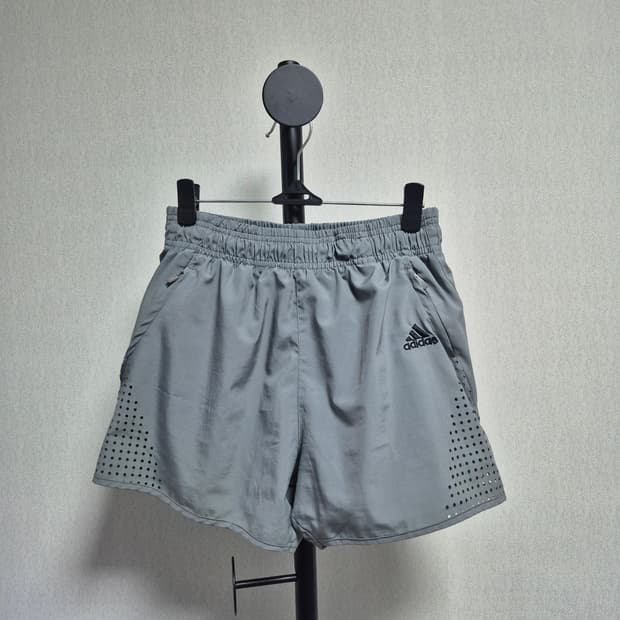 아디다스 반바지 M