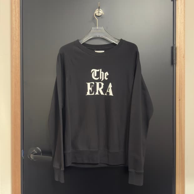 솔로이스트 AW22 "The ERA" 그래픽 스웻셔츠