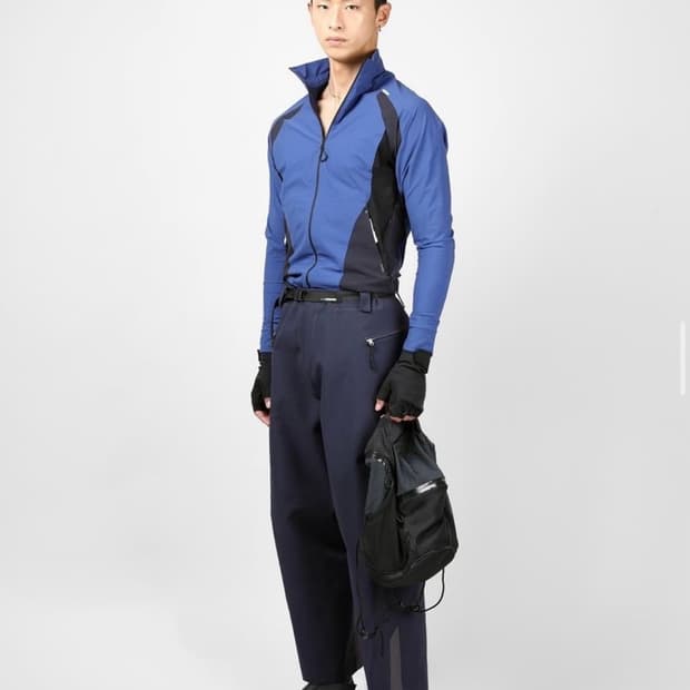 [3] HYEIN SEO Sport zip-up blue