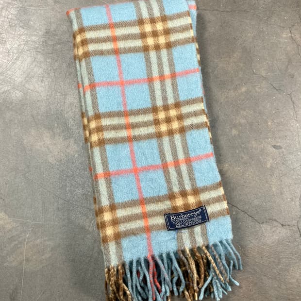 버버리 블루 노바체크 머플러