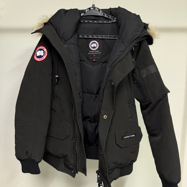 캐나다구스패딩 여성 스몰