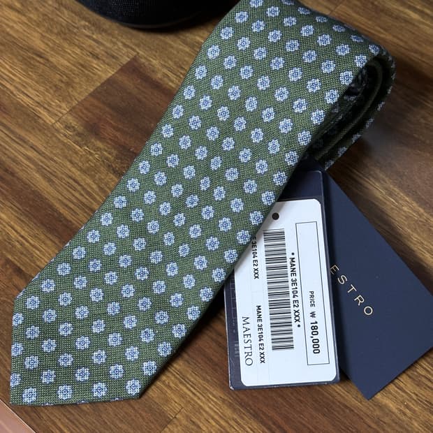 [새제품] 🇮🇹마에스트로 이태리메이드 플라워 패턴 실크 넥타이 딥그린