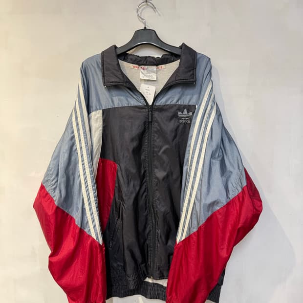 아디다스 올드스쿨 바람막이