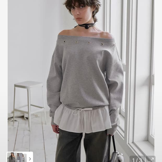 레이브 Off-shoulder Eyelet-Detail Top