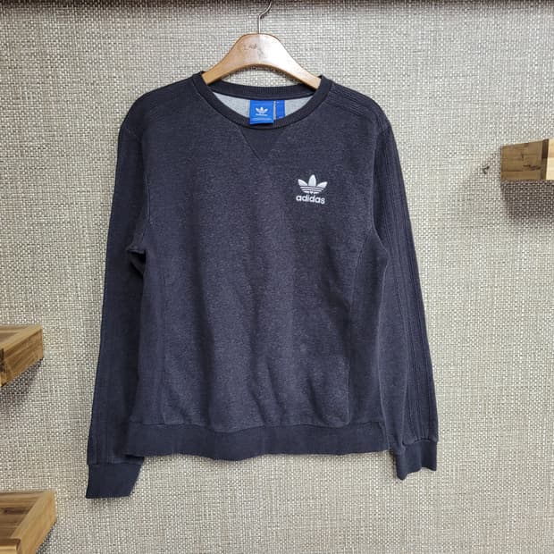 95사이즈 아디다스 맨투맨