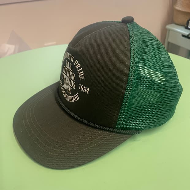 네이버후드 트러커 메쉬캡