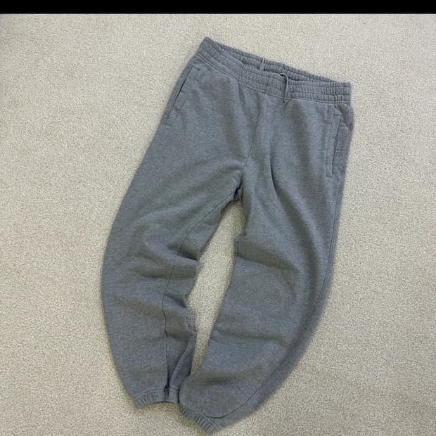 무신사 스탠다드 그레이 조거 팬츠