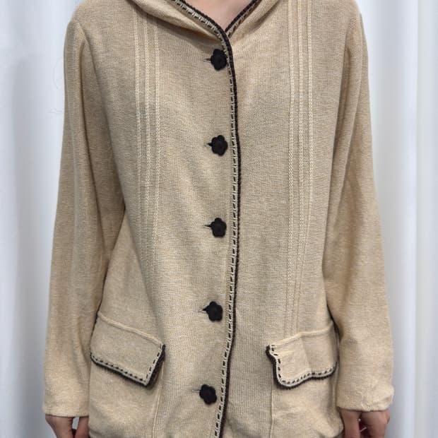 flower button hood cardigan