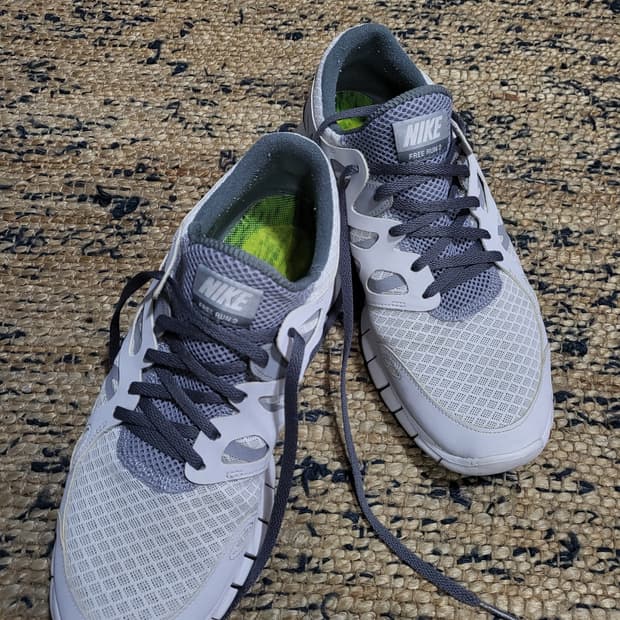 나이키 프리런 2(Nike Free Run 2) 스니커즈 