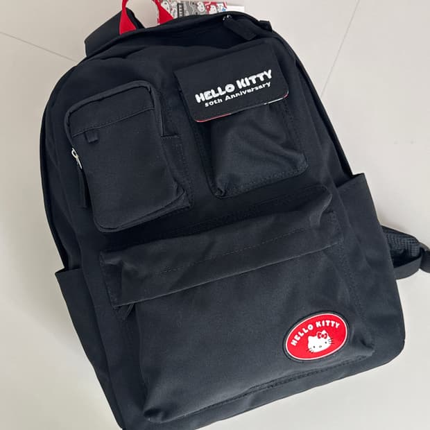 새상품 50주년 키티 백팩