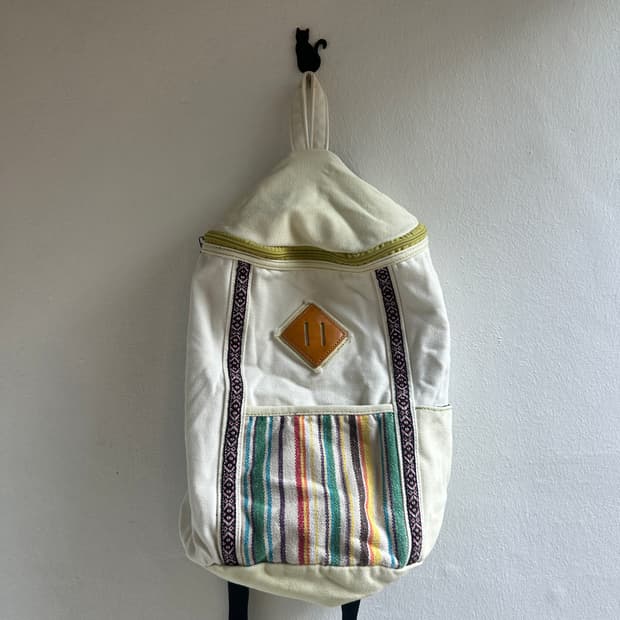 에스닉 백팩 