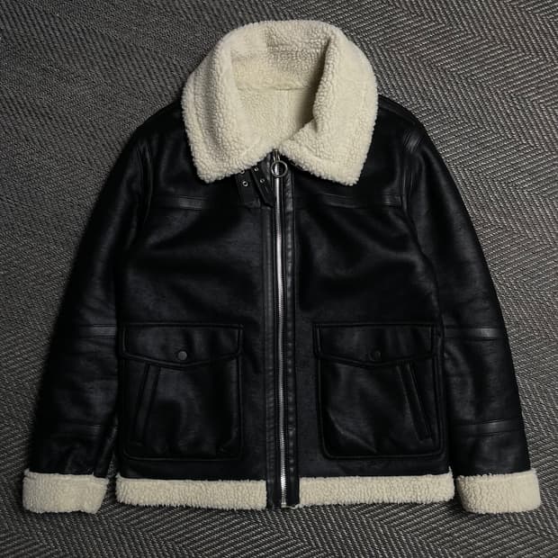 SIEG 지이크 미니멀 하이넥 시어링 무스탕 자켓o 5276