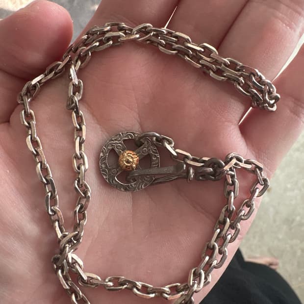 First arrows silver chain