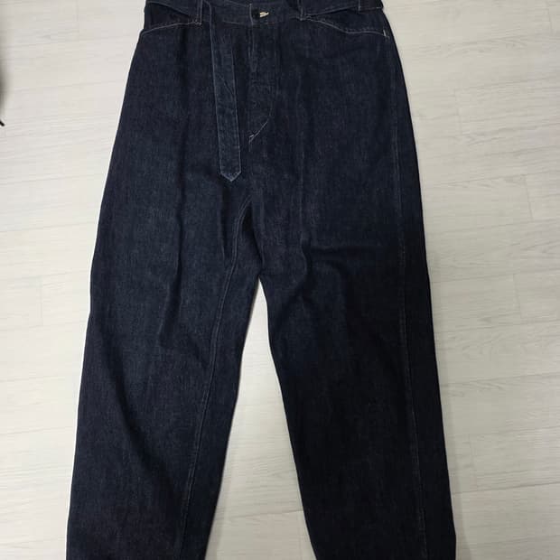 코모리 벨티드 데님 3사이즈