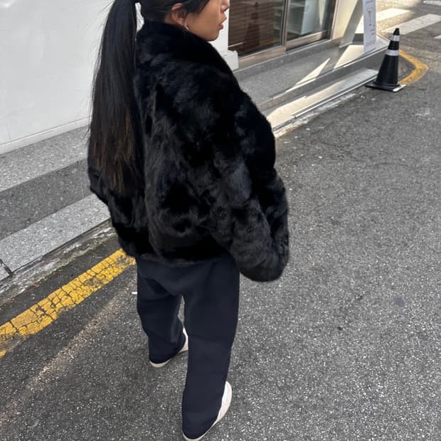 블랙 밍크 크롭 퍼자켓L