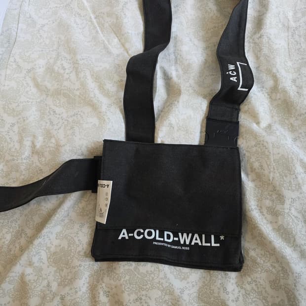A COLD WALL  어콜드월 크로스백  블랙