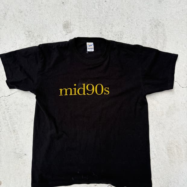 빈티지 Mid 90 뮤비 티셔츠 (Cross stitch)