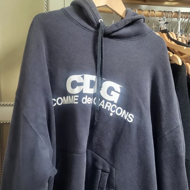꼼데가르송 CDG 후드티 M(아래 설명 읽어주세요)
