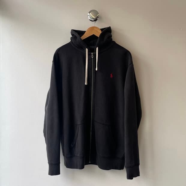 폴로 블랙 레드포니 후드집업
