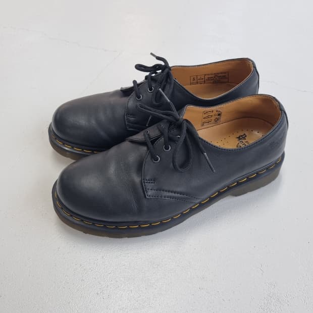 DR.MARTENS 닥터마틴 1461 3홀 블랙 - 250(US7)