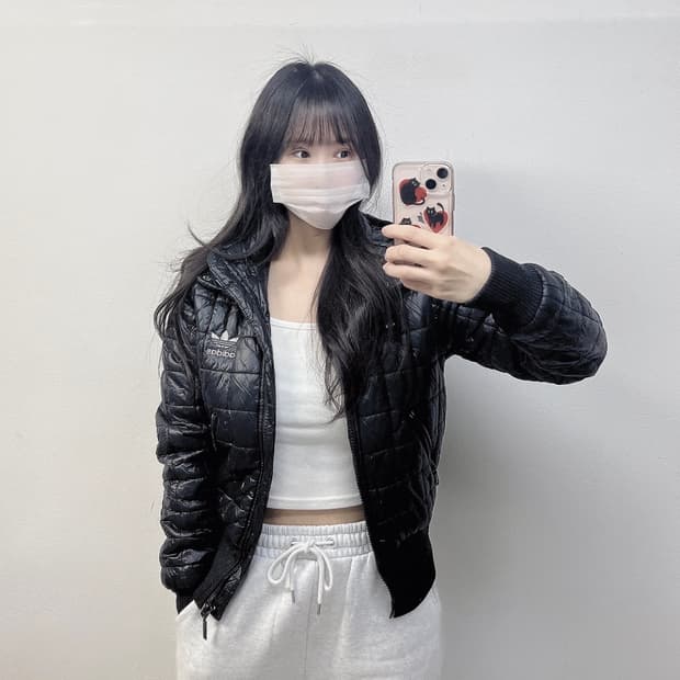 아디다스 오리지널 퀄팅 크롭 경량 패딩