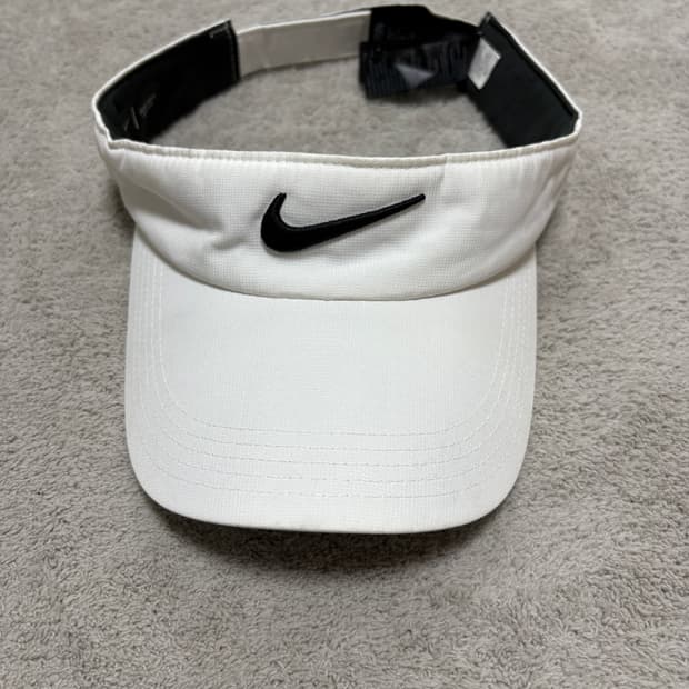 [S급] 🏌️나이키 드라이핏 화이트 썬캡 F (56)