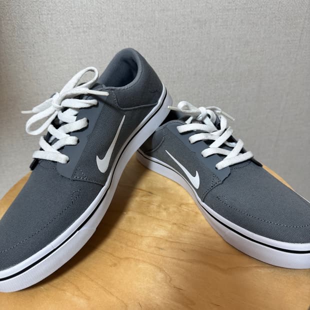 나이키 SB 캔버스 스니커즈 회색 250 팝니다! (미착용)