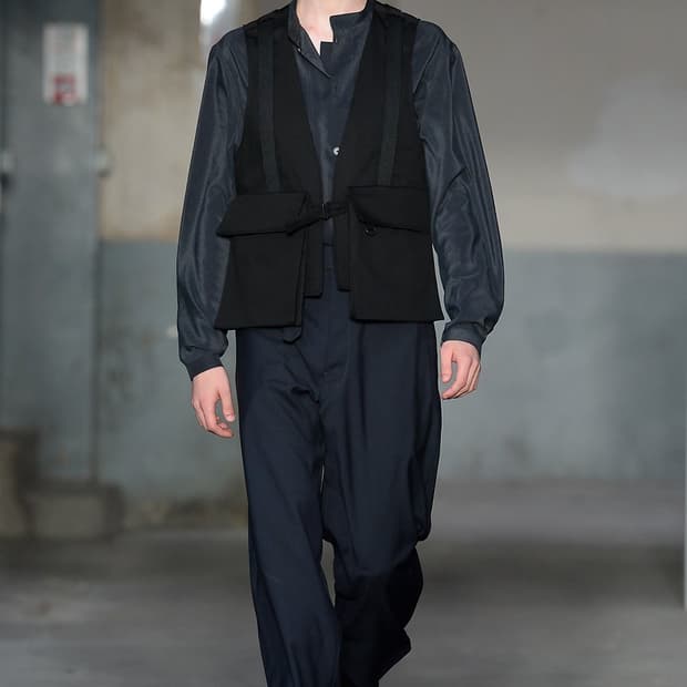 르메르 18ss 유틸리티 베스트 블랙 LEMAIRE 조끼