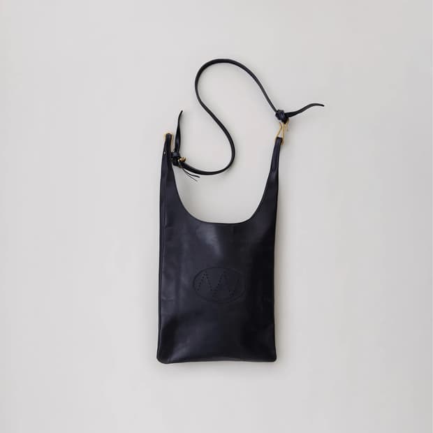 나이스네스 LOWE.H.H (OILED HORSE) BLACK