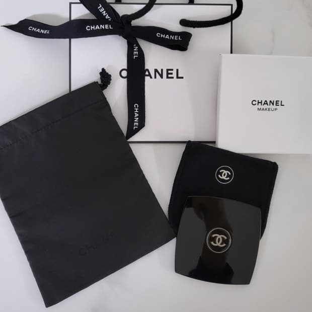 정품 샤넬 손거울+파우치+쇼핑백