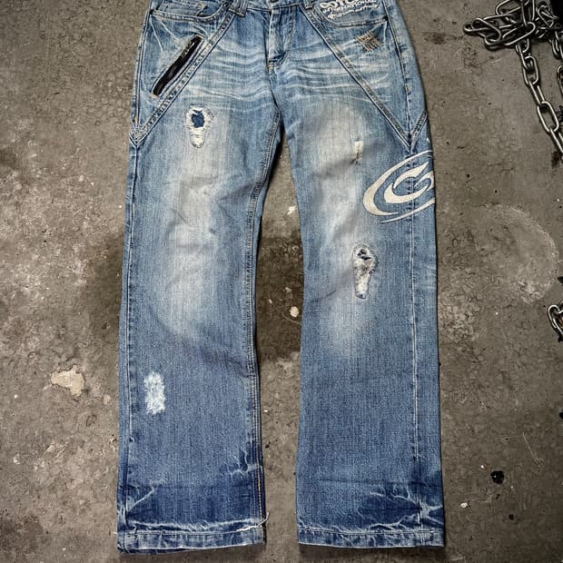 GOTCHA SURF – Embroidery Logo Distressed