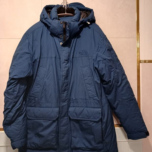노스페이스 정품 남성 패딩 105 사이즈