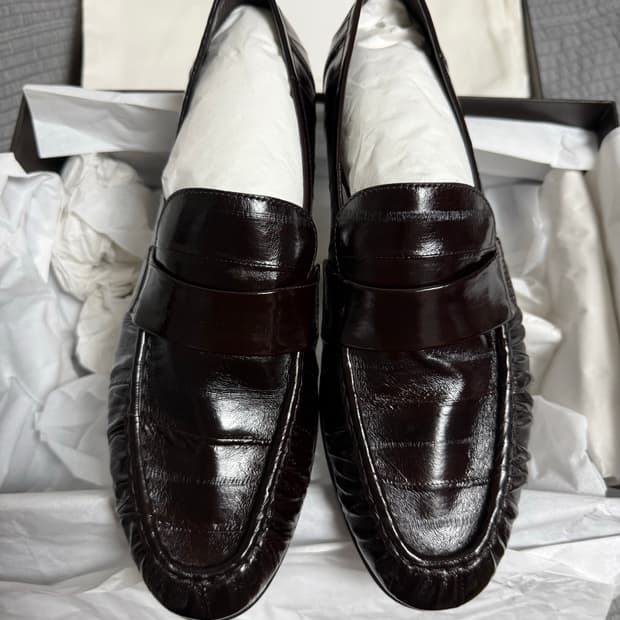 [42,43E] 더 로우 eel loafer 브라운