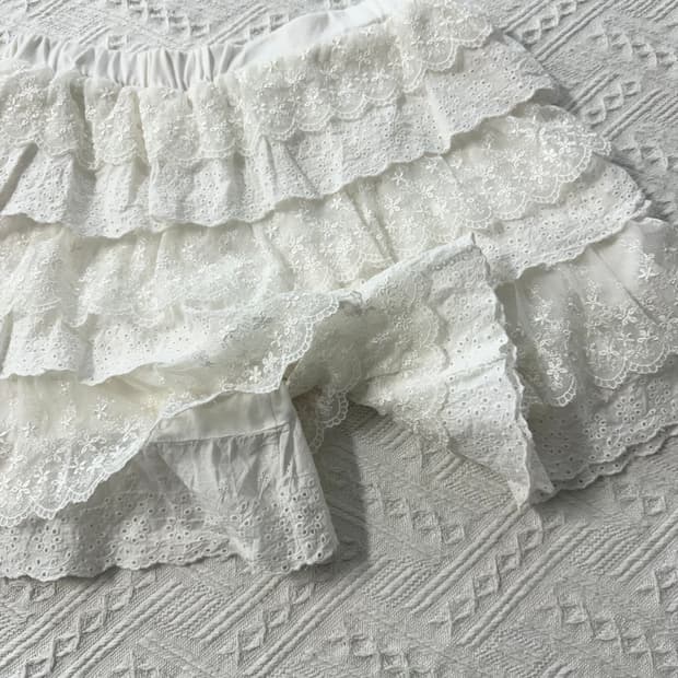 레이스 프릴 큐롯 팬츠