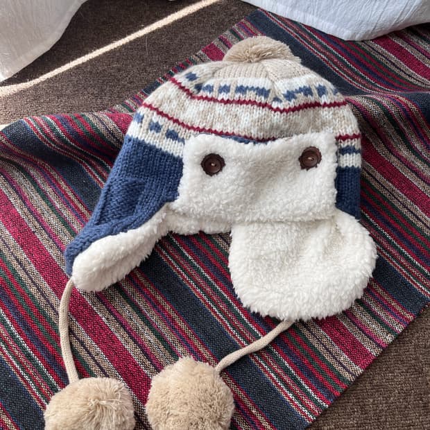 Vintage 방울 니트 이어플랩 양털 모자 비니