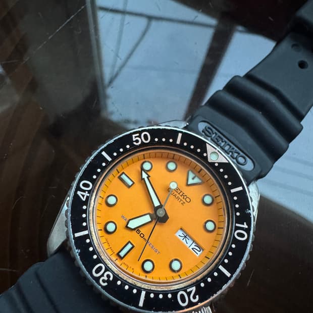세이코 6458-600a 오렌지다이얼 모델 팝니다.