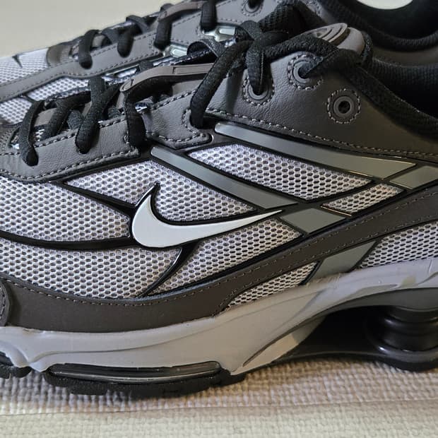 니이나이키 샥스 라이드2 290사이즈 