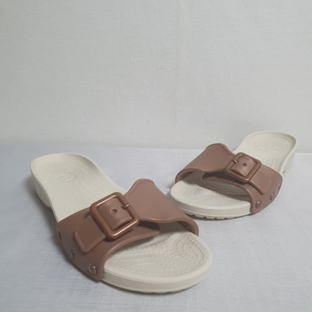 택포가 250mm 크록스 슬리퍼 사라 브론즈 베이지