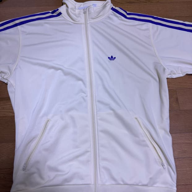 아디다스 베켄바우어 파이어버드 트랙탑  S 판매합니다.