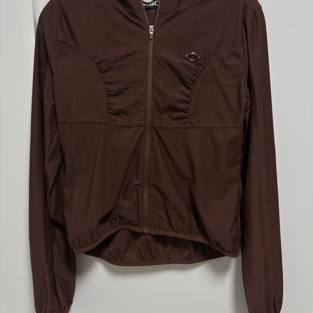 미스치프 바람막이