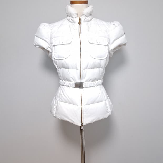 구스다운 반팔 베스트