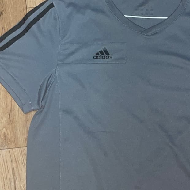 아디다스 빈티지 티셔츠 M