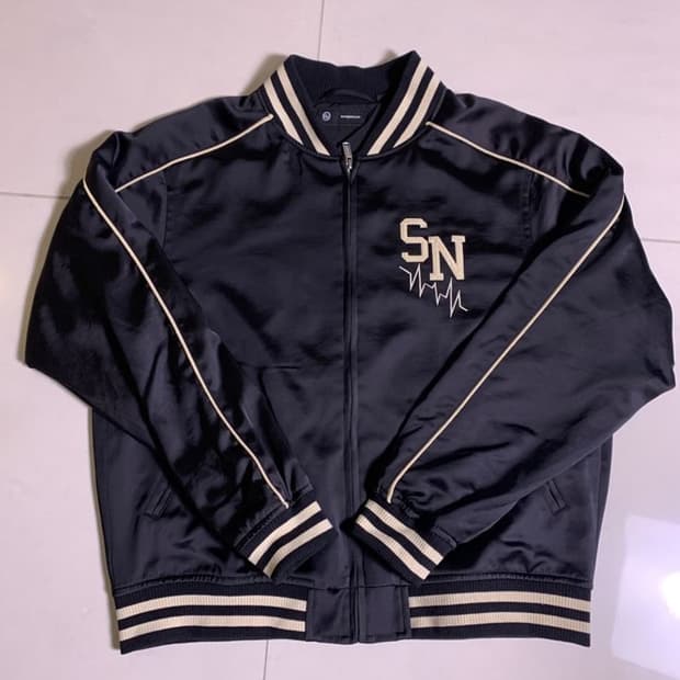 Gu X Undercover SATIN RIBBED BLOUSON