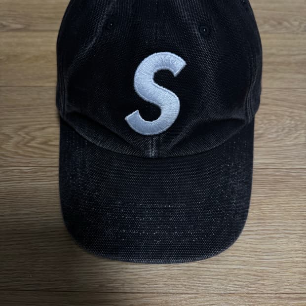 슈프림 s로고 볼캡팝니다!