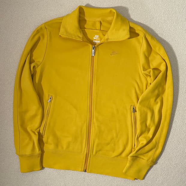 나이키 비비드 머스타드 스몰로고 져지